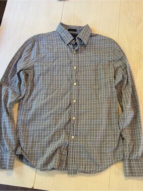 Banana Republic Men's Gray and Blue Plaid Button-Down Shirt